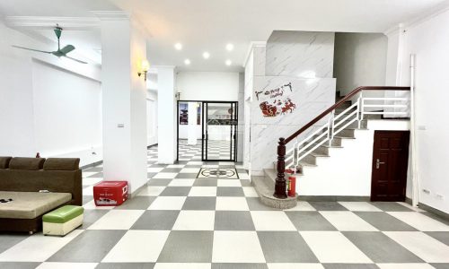 Chính chủ bán nhà số 27 ngõ 176 đường Mai Dịch diện tích 160m2 x 6 tầng có thang máy, 3 mặt tiền